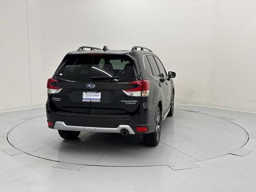 Crystal Black Silica 2020 Subaru Forester Touring