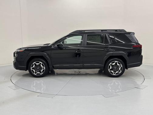 Crystal Black Silica 2026 Subaru Outback Touring