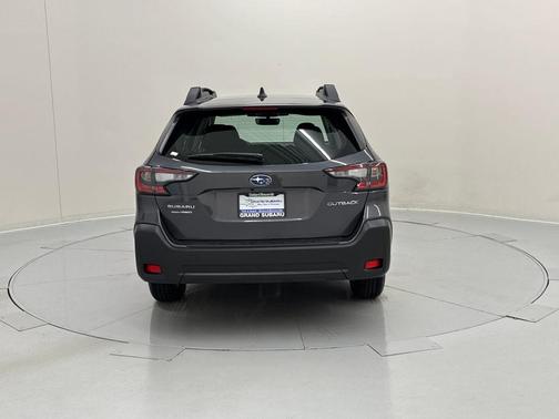 2025 Subaru Outback Base