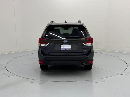 Magnetite Gray Metallic 2023 Subaru Forester Wilderness