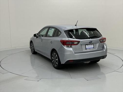2022 Subaru Impreza Base