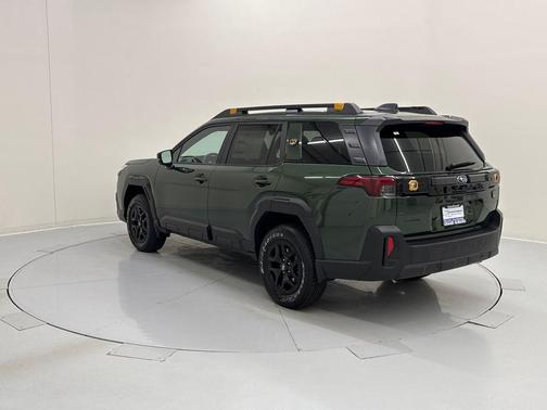 Deep Emerald Green Pearl 2026 Subaru Outback Wilderness