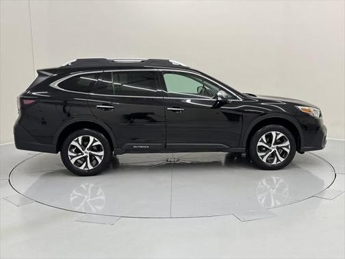 2022 Subaru Outback Touring