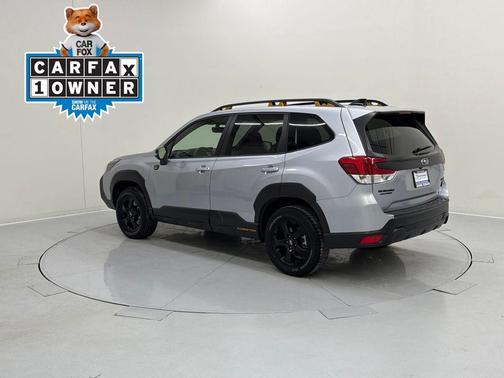 Ice Silver Metallic 2025 Subaru Forester Wilderness