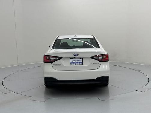 2022 Subaru Legacy Base