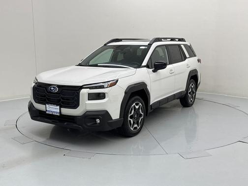 Crystal White Pearl 2026 Subaru Outback Touring