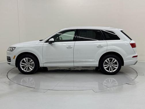 2019 Audi Q7 45 Premium