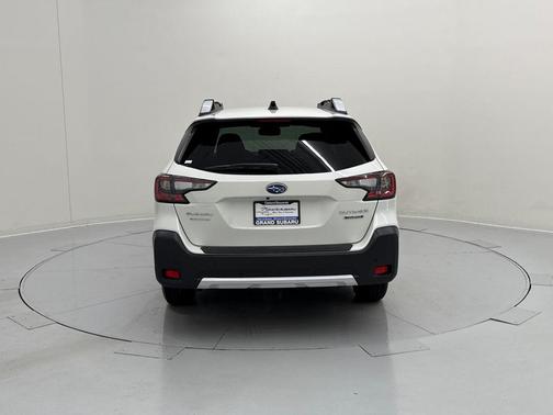 2025 Subaru Outback Touring