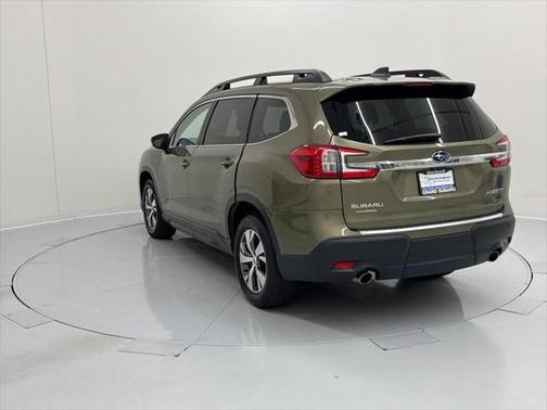 2024 Subaru Ascent Premium 8-Passenger