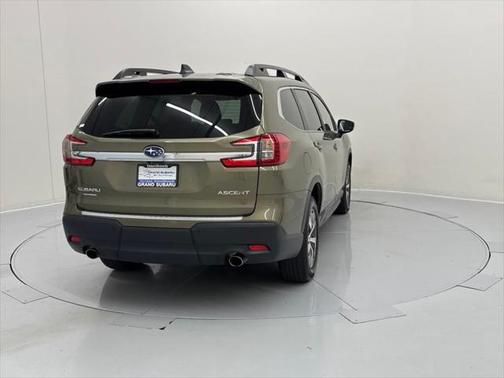2024 Subaru Ascent Premium 8-Passenger