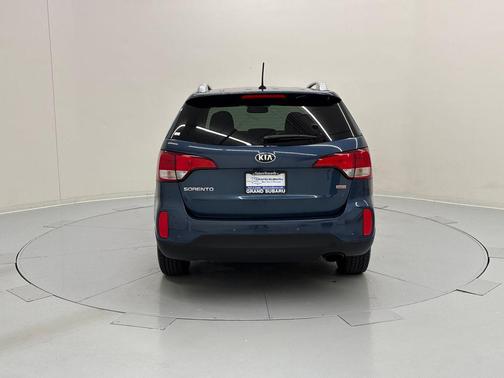 Wave Blue 2014 Kia Sorento LX