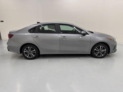 Steel Gray 2024 Kia Forte LXS