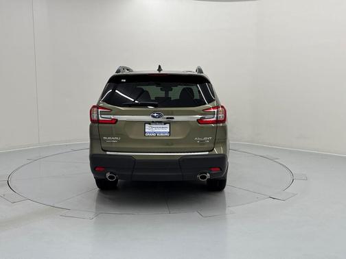 2025 Subaru Ascent Limited 8-Passenger