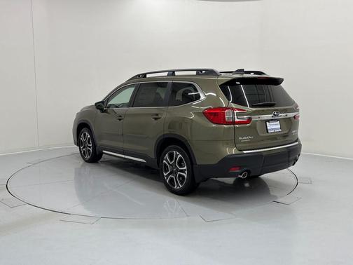 2025 Subaru Ascent Limited 8-Passenger