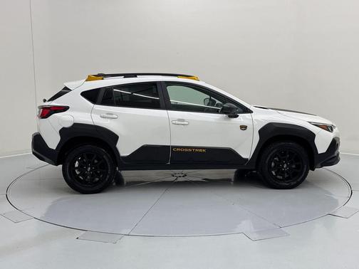 Crystal White Pearl 2024 Subaru Crosstrek Wilderness