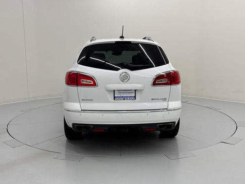 White 2016 Buick Enclave Premium
