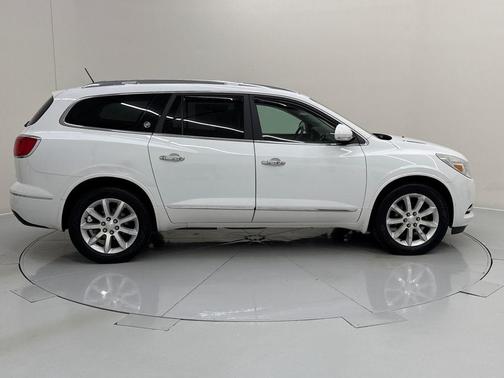 White 2016 Buick Enclave Premium