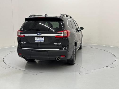 2025 Subaru Ascent Touring 7-Passenger