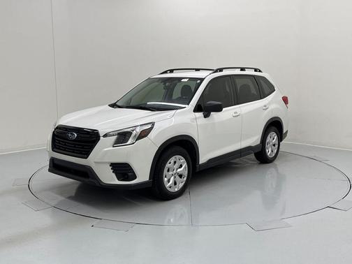 Crystal White Pearl 2023 Subaru Forester Limited
