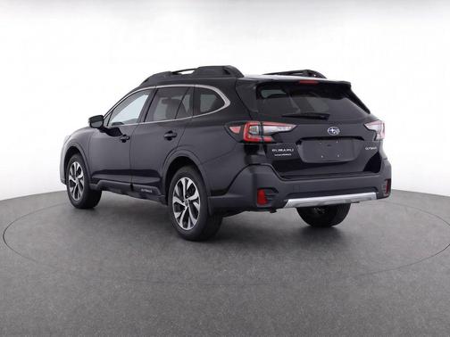 Crystal Black Silica 2020 Subaru Outback Limited