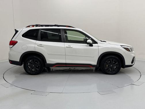 Crystal White Pearl 2020 Subaru Forester Sport