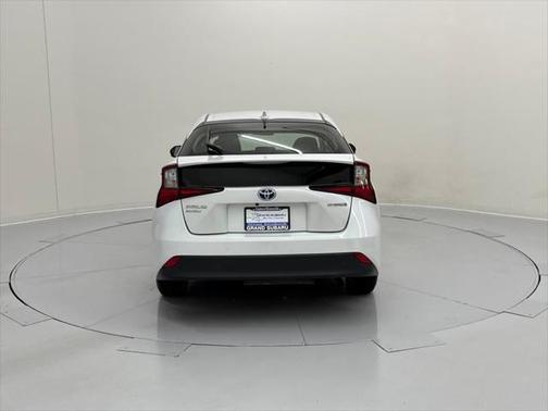2022 Toyota Prius LE