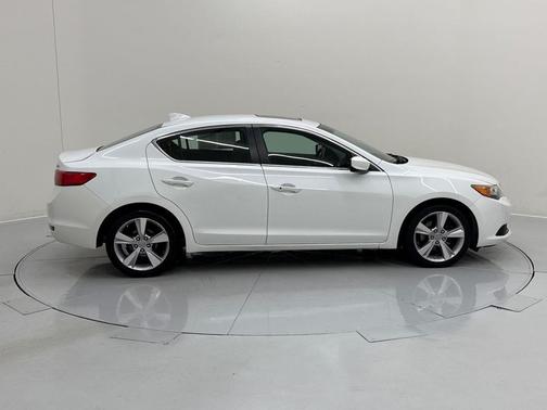 2014 Acura ILX 2.4L w/Premium Package