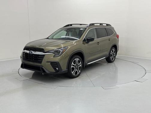 2025 Subaru Ascent Limited 8-Passenger