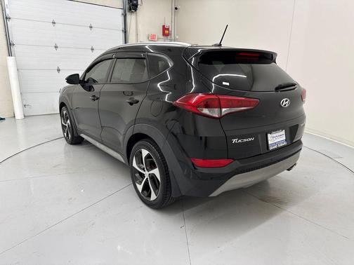 Black Noir Pearl 2017 Hyundai TUCSON Sport