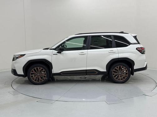 Crystal White Pearl 2026 Subaru Forester Hybrid Sport