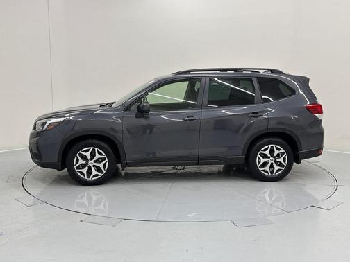 Magnetite Gray Metallic 2021 Subaru Forester Premium