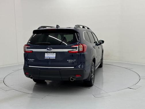 2025 Subaru Ascent Limited 7-Passenger