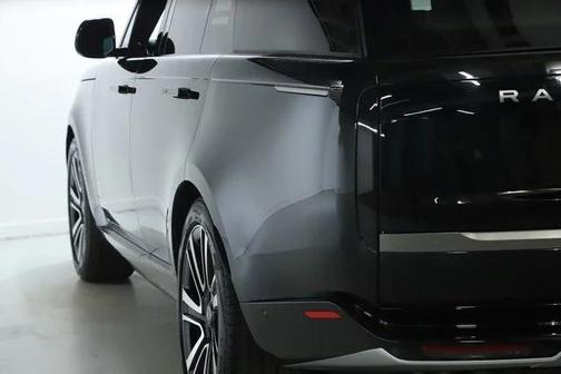 2023 Land Rover Range Rover P530 SE
