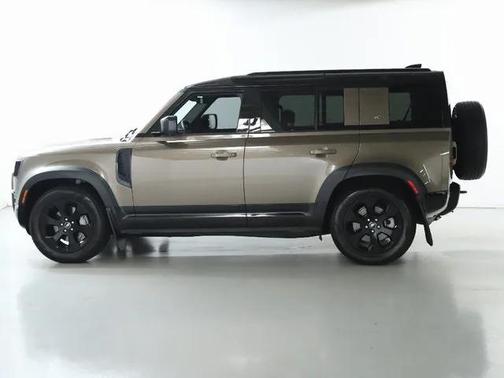 2022 Land Rover Defender 110 X-Dynamic SE
