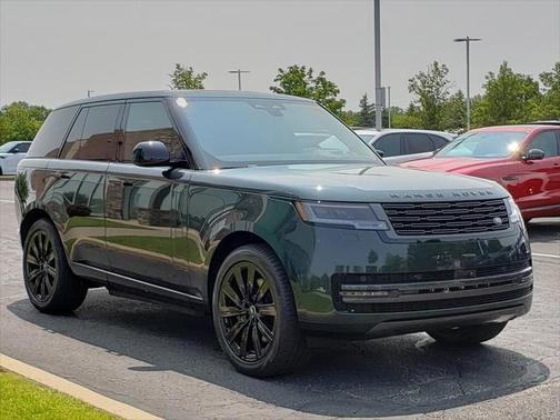 2025 Land Rover Range Rover P550e SE