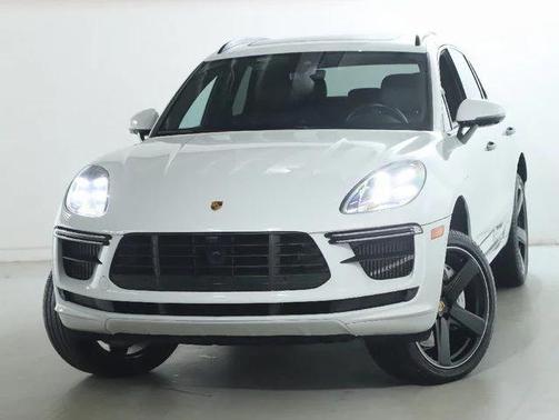 2021 Porsche Macan Turbo