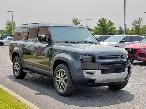 2025 Land Rover Defender 130 P400 S