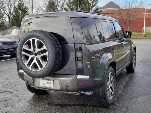 2026 Land Rover Defender P300 S