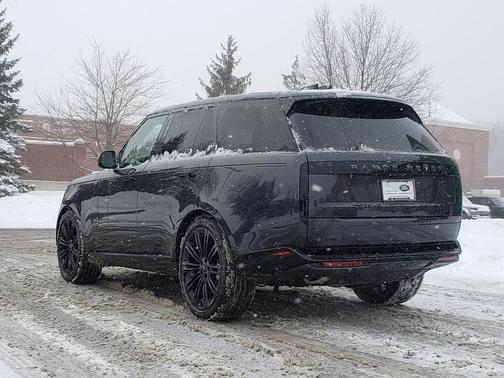 2026 Land Rover Range Rover P400 SE