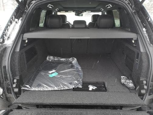 2026 Land Rover Range Rover P400 SE