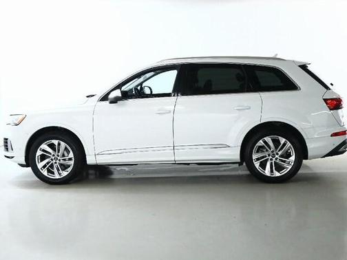 2023 Audi Q7 55 Premium Plus