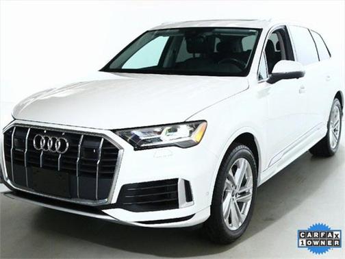 2023 Audi Q7 55 Premium Plus