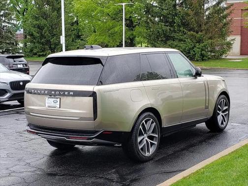 2025 Land Rover Range Rover P550e SE