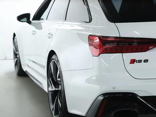 2022 Audi RS 6 Avant 4.0T