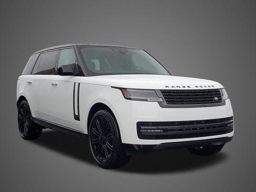 Fuji White 2026 Land Rover Range Rover P400 SE 7 Seat