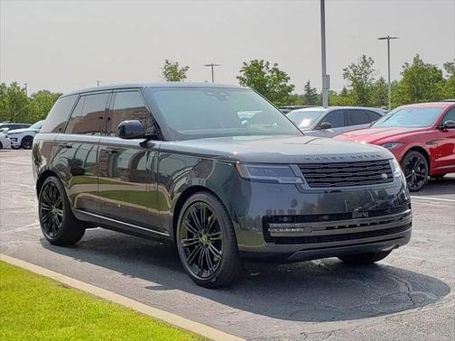 2025 Land Rover Range Rover P530 SE