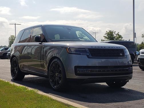 2025 Land Rover Range Rover P530 SE