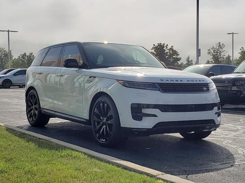 2025 Land Rover Range Rover Sport SE