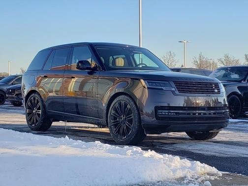 2026 Land Rover Range Rover P530 SE