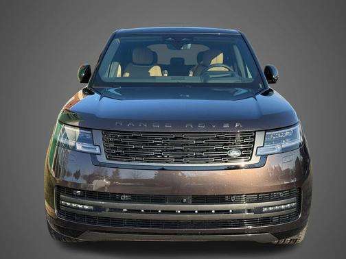 2026 Land Rover Range Rover P530 SE